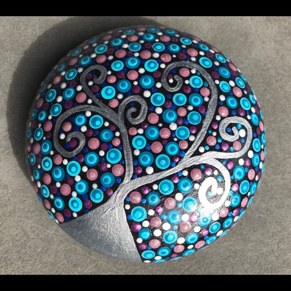 Handmade Cast Art Stone - Picture 2 of 6